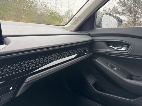 Used 2024 Honda Accord EX-L image 33