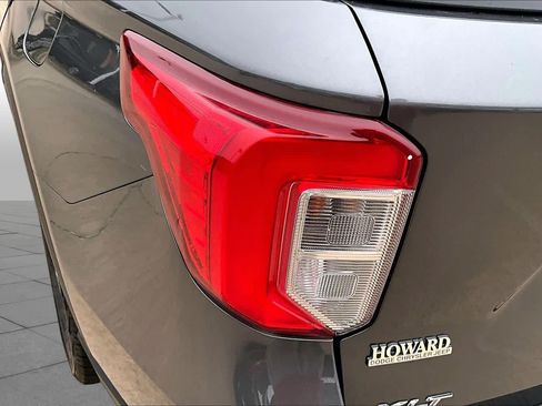 Used 2023 Ford Explorer XLT w/ Equipment Group 202A RWD image 16
