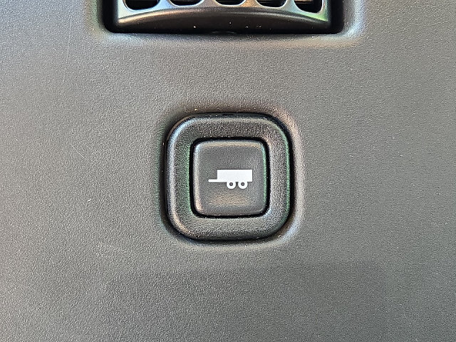 Used 2025 GMC Savana 2500 w/ Driver Convenience Package RWD image 9