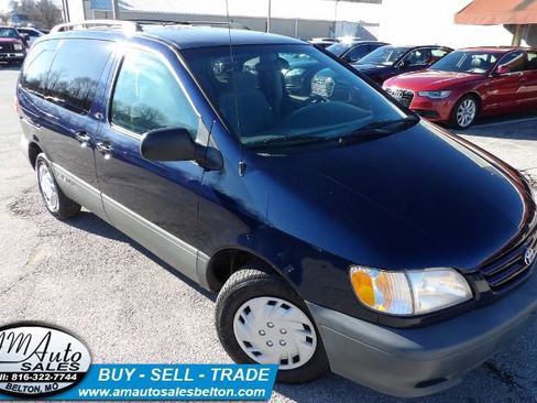 Used 2001 Toyota Sienna LE image 26