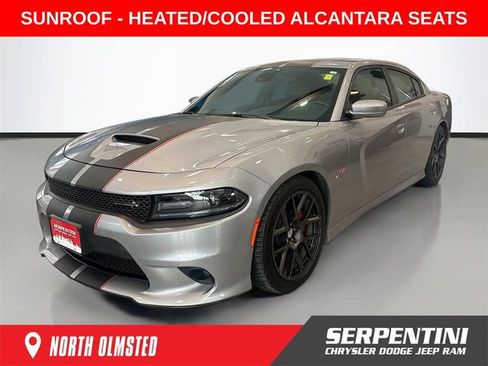 Used 2016 Dodge Charger R/T Scat Pack w/ Technology Group image 1
