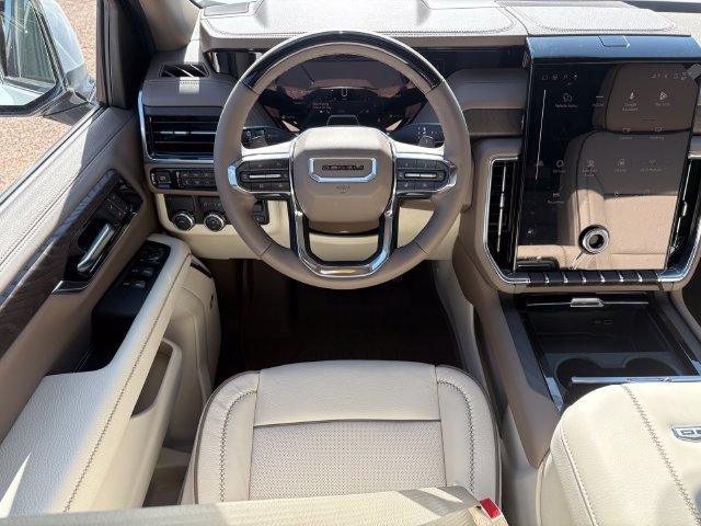 New 2026 GMC Yukon Denali w/ Denali Reserve Package RWD image 17