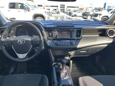 Used 2018 Toyota RAV4 XLE image 28