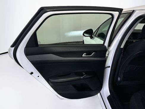 Used 2025 Kia K5 LXS image 26