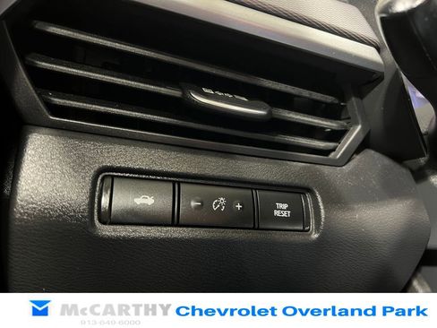 Used 2023 Nissan Altima 2.5 SR FWD image 17