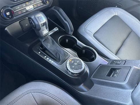 Used 2024 Ford Bronco Big Bend image 20