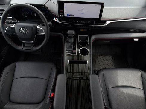 Certified 2026 Toyota Sienna XSE FWD image 9
