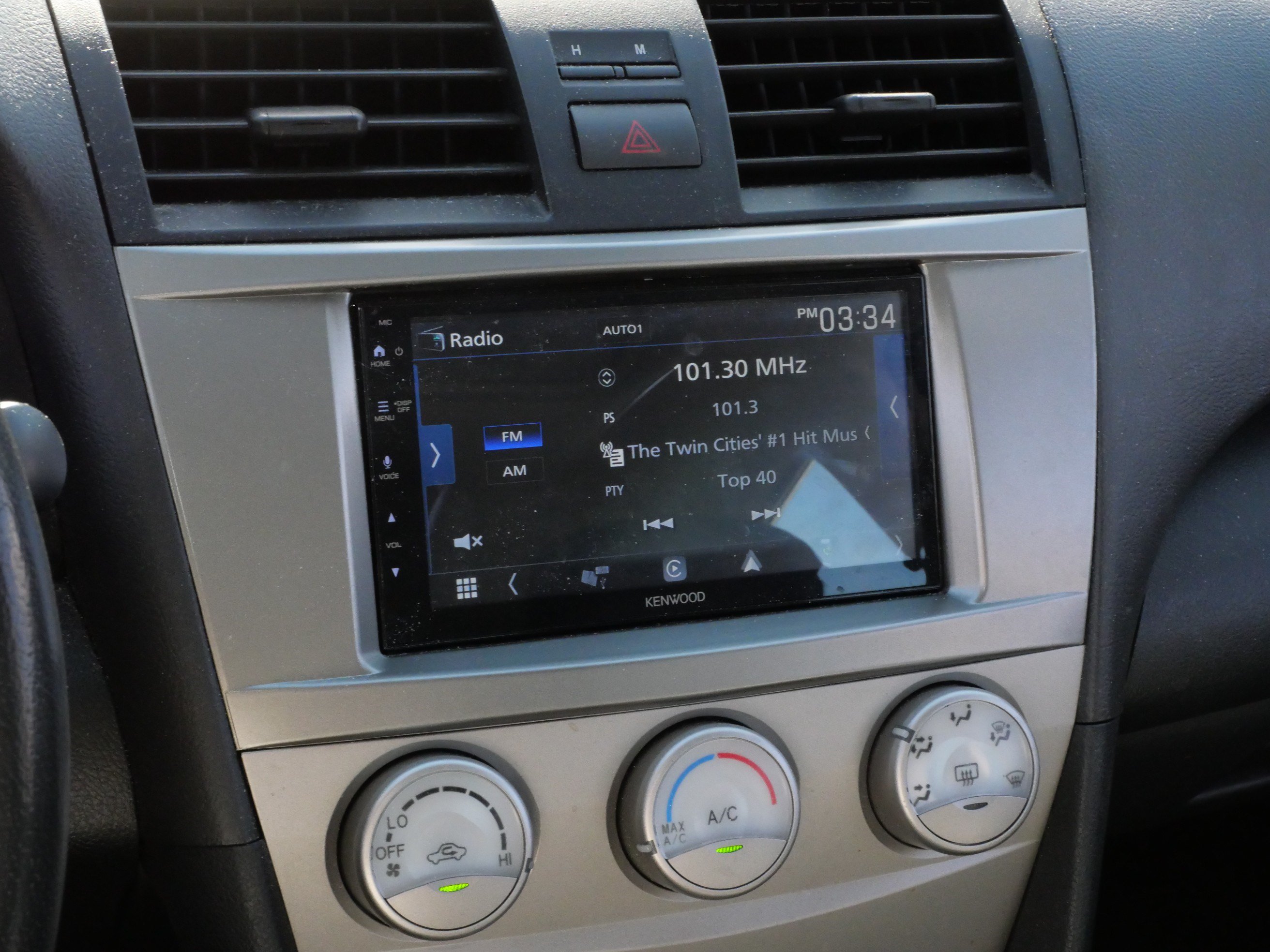 Used 2011 Toyota Camry SE w/ Sport Leather Pkg FWD image 22
