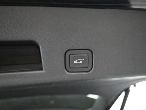 Used 2024 GMC Acadia Denali AWD/4WD image 15