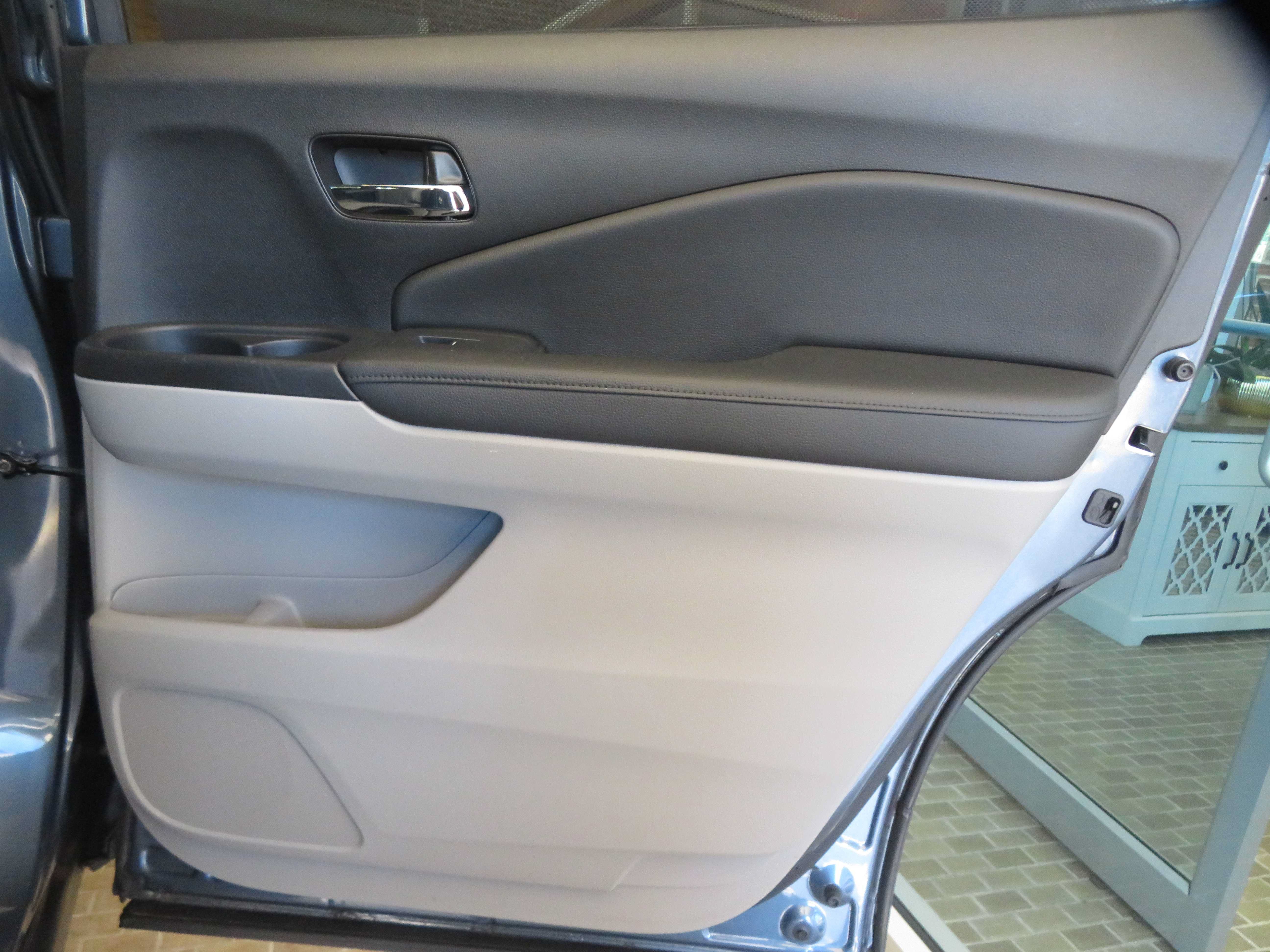 Used 2017 Honda Pilot Elite image 23