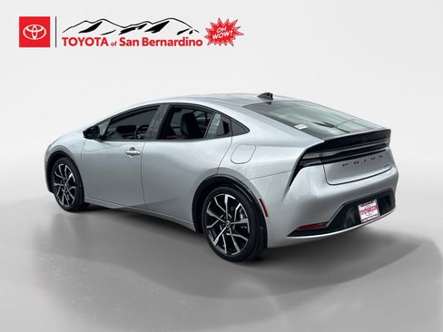 Used 2026 Toyota Prius Plug-In Hybrid FWD image 3