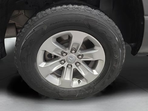 Used 2023 RAM 1500 Laramie image 25