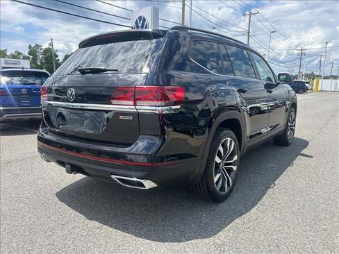 Used 2022 Volkswagen Atlas SE w/ Panoramic Sunroof Package AWD/4WD image 5