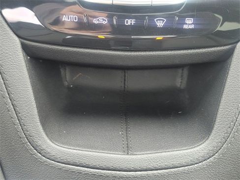 Used 2022 Cadillac XT5 Sportv image 28