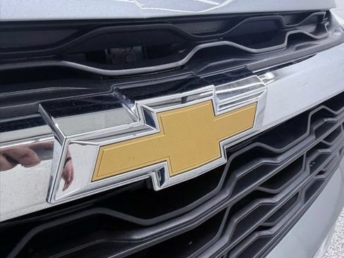 Used 2025 Chevrolet Blazer LT FWD image 11