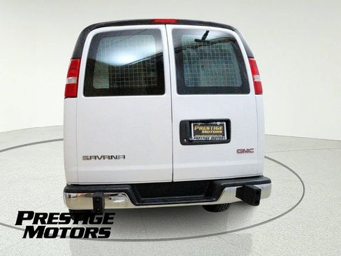 Used 2020 GMC Savana 2500 w/ Driver Convenience Package RWD image 5