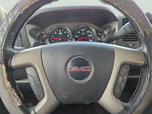 Used 2011 GMC Sierra 1500 SLE w/ Power Tech Package AWD/4WD image 24