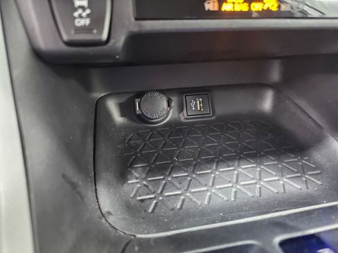 Used 2024 Toyota RAV4 XLE image 24