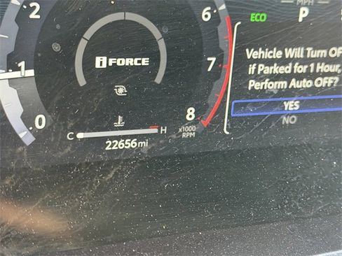 Used 2025 Toyota Tacoma TRD Off-Road image 9