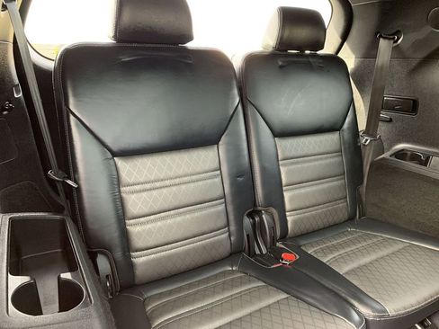 Used 2017 Kia Sorento SX image 31