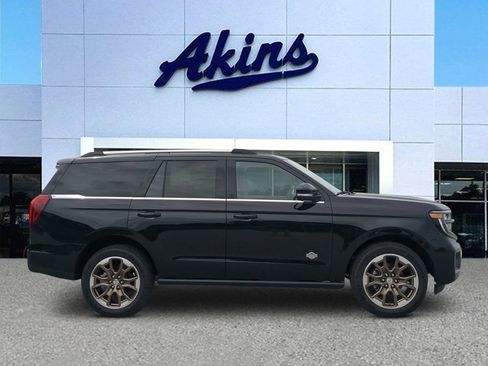 New 2026 Ford Expedition King Ranch AWD/4WD image 1