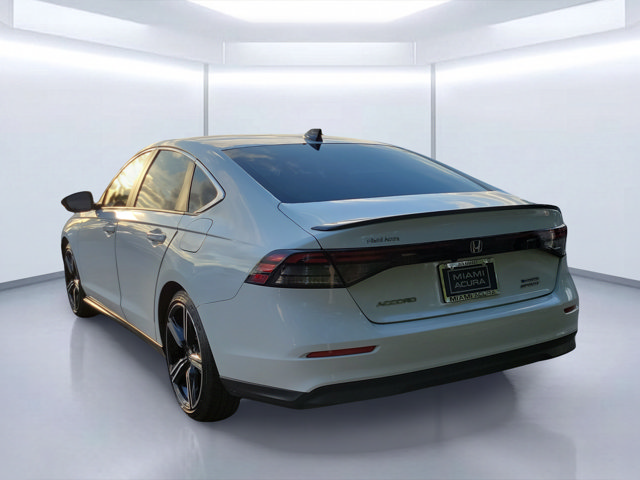 Used 2023 Honda Accord Sport image 3