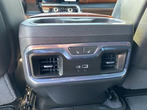 Used 2024 GMC Sierra 1500 Denali Ultimate AWD/4WD image 29