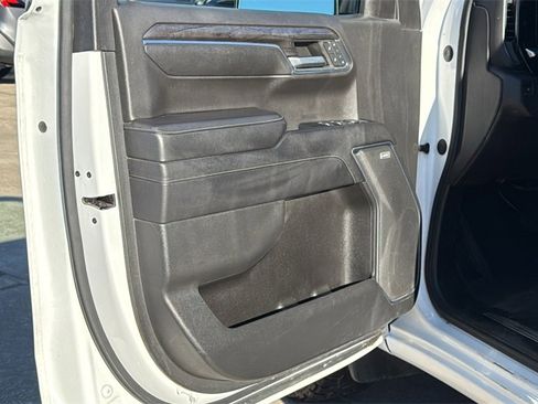 Used 2023 Chevrolet Silverado 1500 LTZ image 9