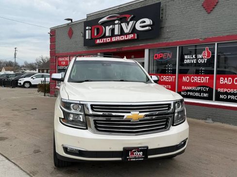 Used 2015 Chevrolet Suburban LTZ image 1