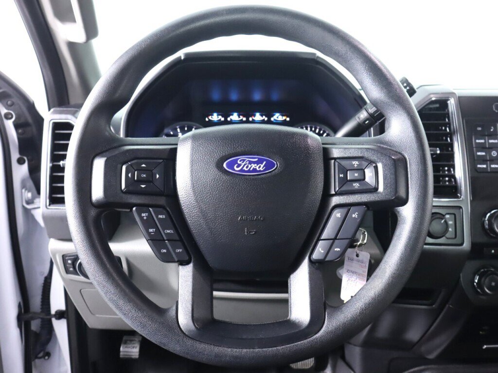 Used 2017 Ford F150 XLT AWD/4WD image 11