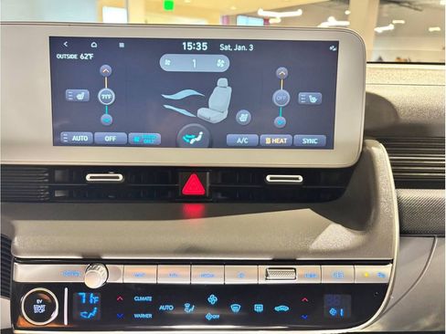 Used 2024 Hyundai Ioniq 5 SE image 34
