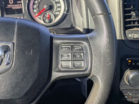 Used 2018 RAM 1500 Express image 19