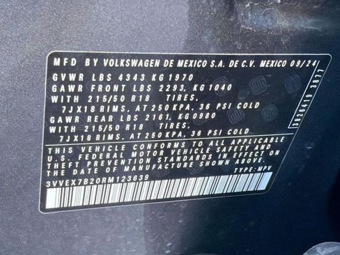 Used 2024 Volkswagen Taos SE image 22