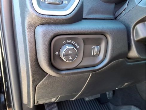 New 2026 RAM 2500 Big Horn AWD/4WD image 17