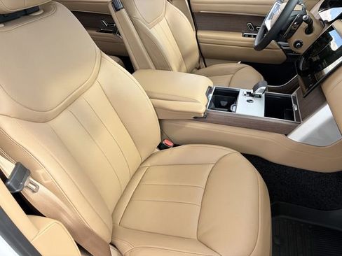New 2026 Land Rover Range Rover SE image 10