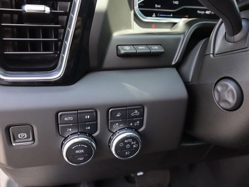 New 2025 GMC Sierra 1500 Denali image 8