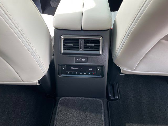 Used 2024 MAZDA CX-90 Plug-In Hybrid w/ Premium Plus AWD/4WD image 23