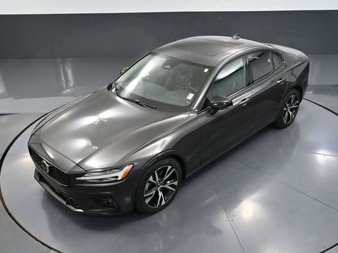 Used 2024 Volvo S60 B5 Core FWD image 58