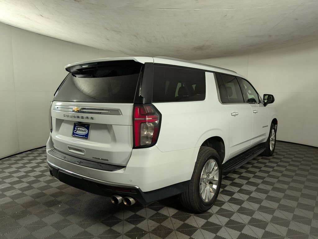 Used 2023 Chevrolet Suburban Premier AWD/4WD image 7