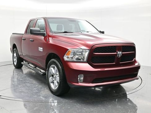 Used 2018 RAM 1500 Express w/ Express Value Package image 3