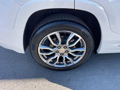 Used 2022 GMC Terrain Denali w/ LPO, Floor Liner Package image 7