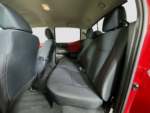 Used 2023 Toyota Tacoma SR5 AWD/4WD image 26