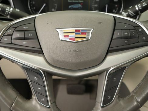 Used 2021 Cadillac XT5 Premium Luxury AWD/4WD image 36