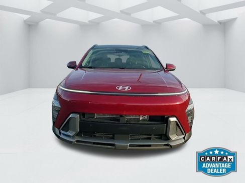 Certified 2025 Hyundai Kona Limited AWD/4WD image 2