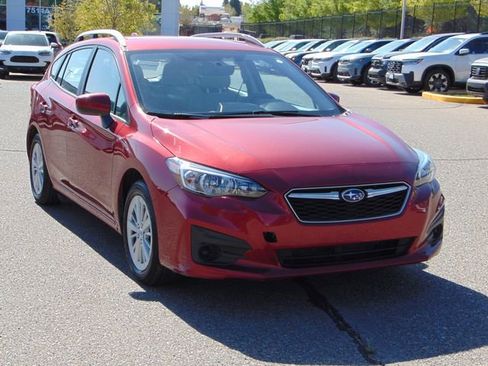 Used 2018 Subaru Impreza 2.0i Premium image 9