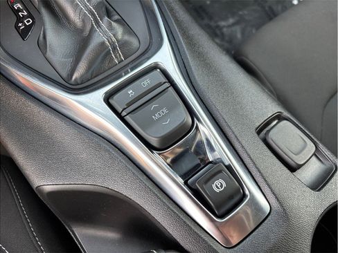 Used 2023 Chevrolet Camaro LT RWD image 30