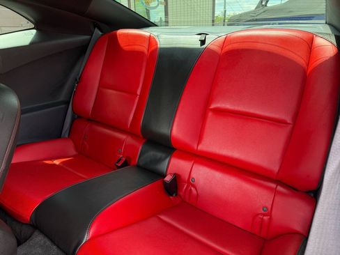 Used 2015 Chevrolet Camaro SS w/ Commemorative Special Edition RWD image 34