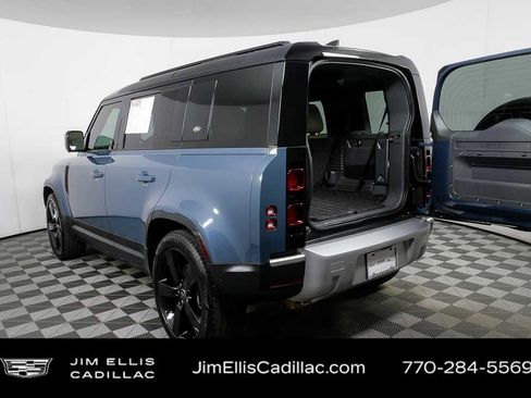 Used 2023 Land Rover Defender 110 SE image 33