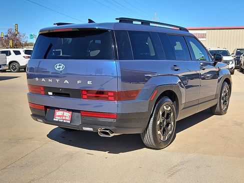 Used 2025 Hyundai Santa Fe SEL image 3