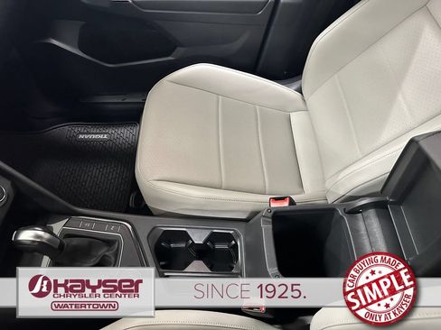 Used 2020 Volkswagen Tiguan SE R-Line AWD/4WD image 28